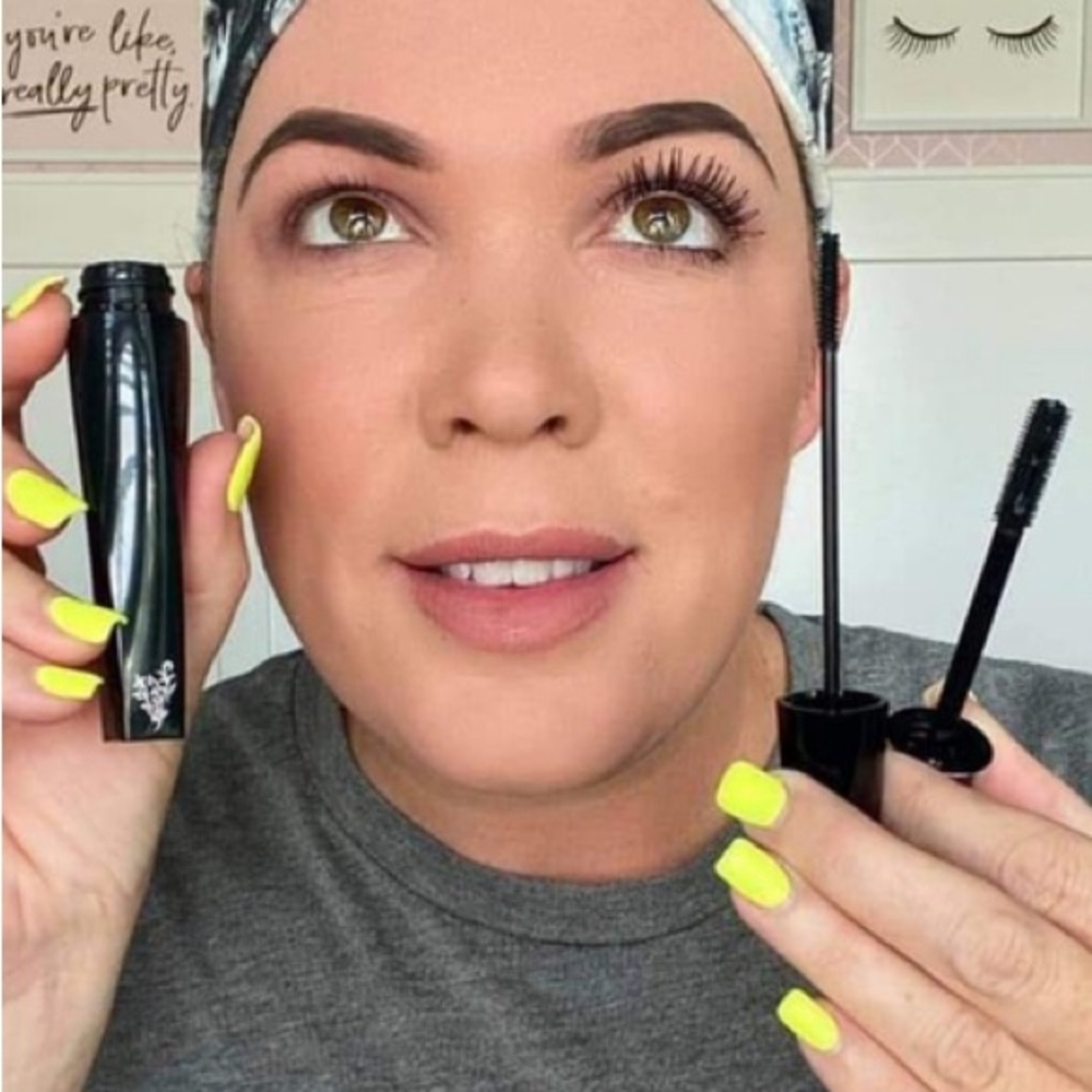 Younique Twisted Epic Mascara. NWOT.